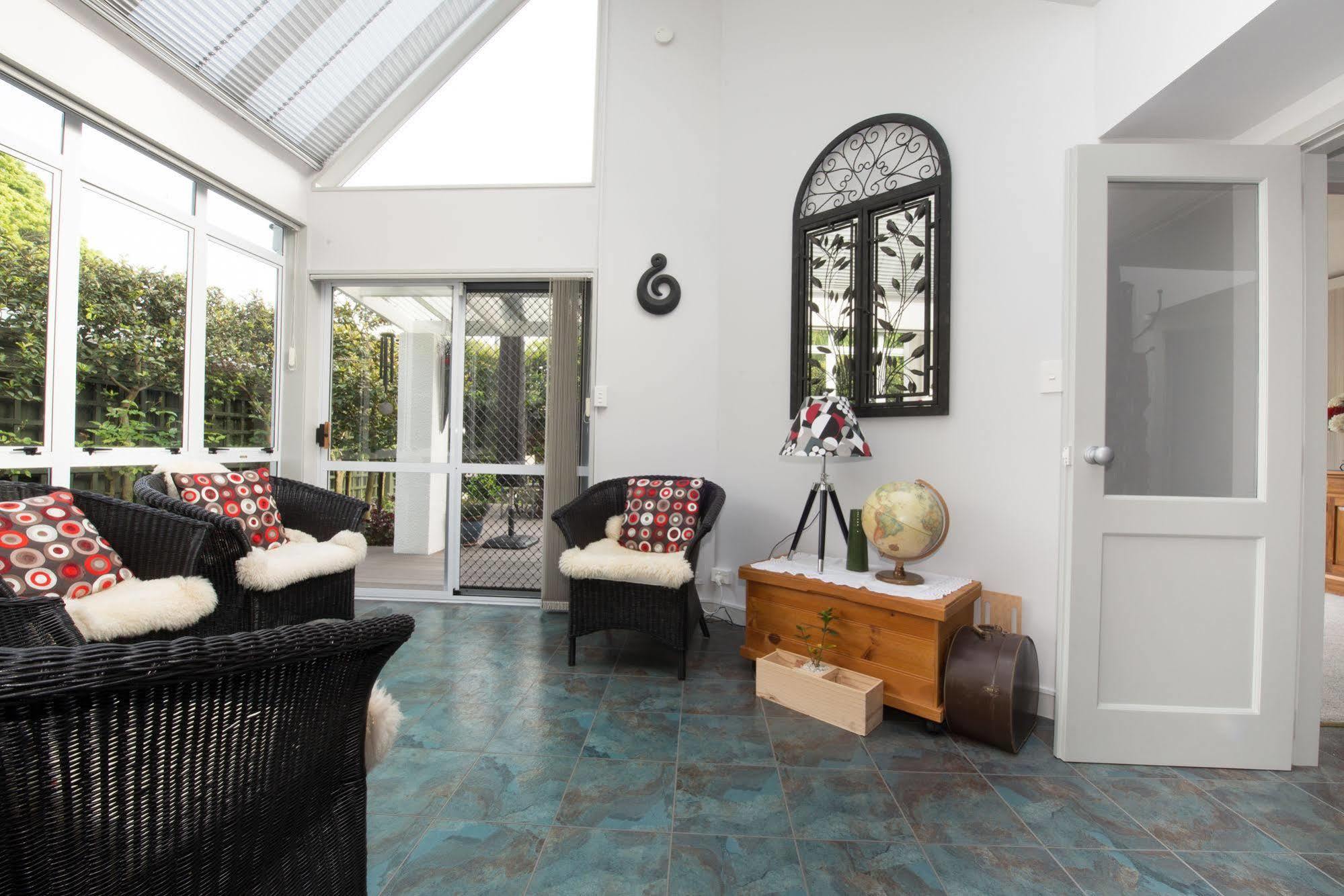 Finlay Banks Boutique Bed & Breakfast Christchurch Exteriör bild